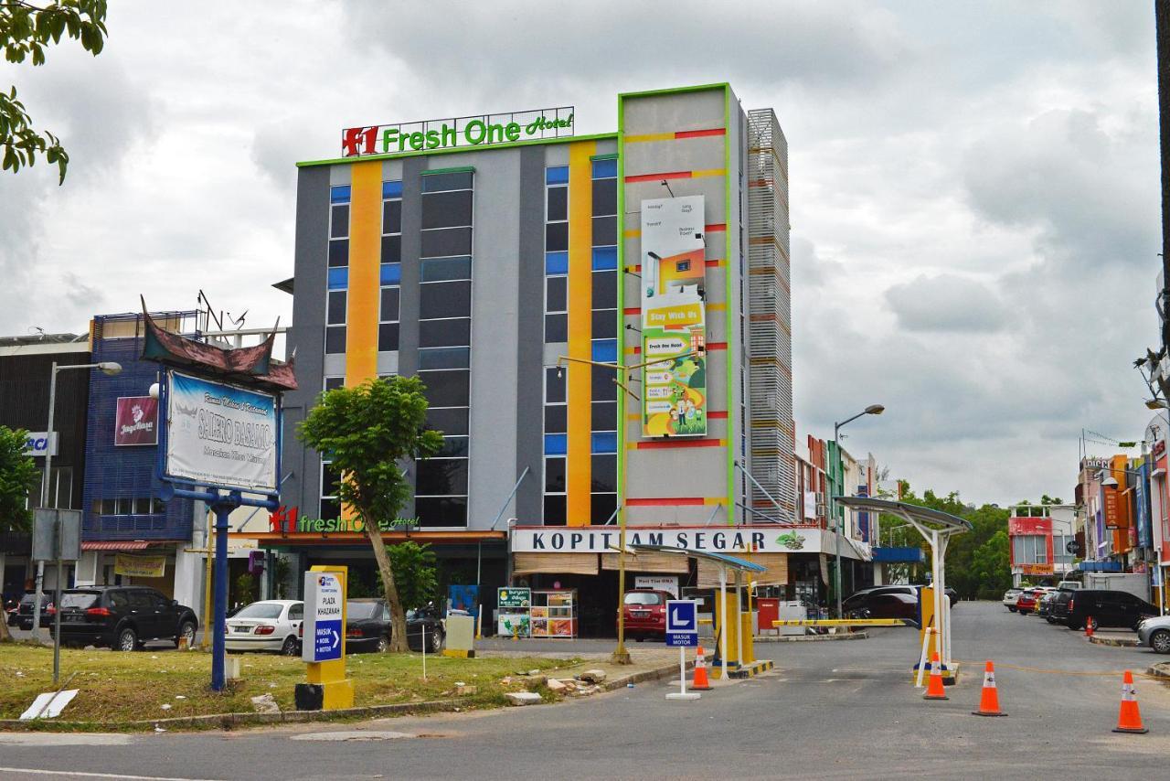 Fresh One Hotel Batam Exterior foto